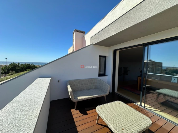 Moradia T3 para Venda em Madalena Foto 6