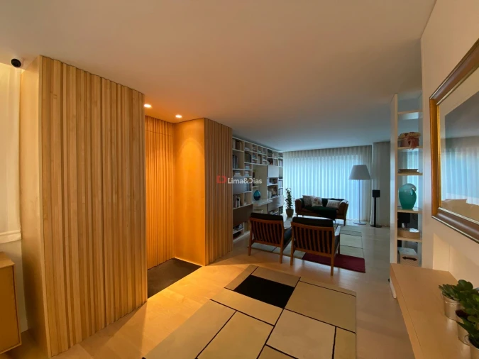 Moradia T3 para Venda em Madalena Foto 33