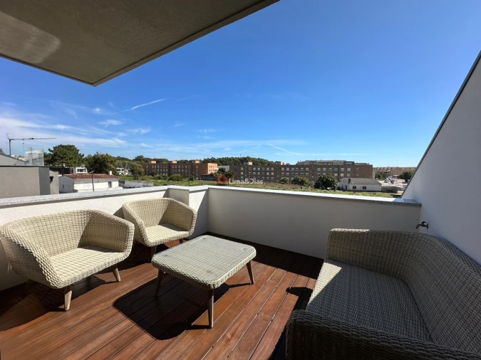 Moradia T3 para Venda em Madalena Foto 8