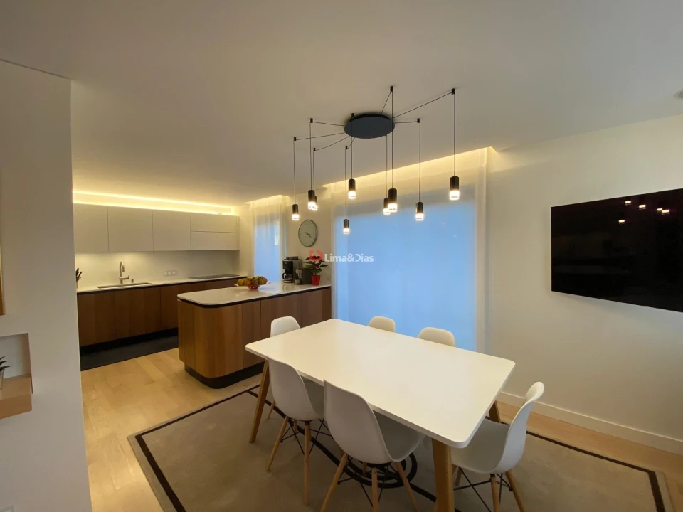 Moradia T3 para Venda em Madalena Foto 34