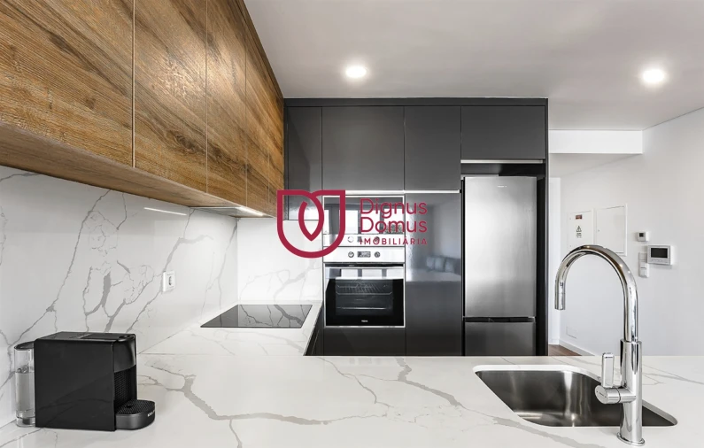 Prédio para Venda em Cedofeita, Santo Ildefonso, Sé, Miragaia, São Nicolau e Vitória Foto 15