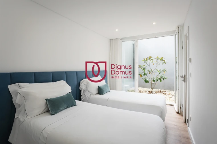 Prédio para Venda em Cedofeita, Santo Ildefonso, Sé, Miragaia, São Nicolau e Vitória Foto 3