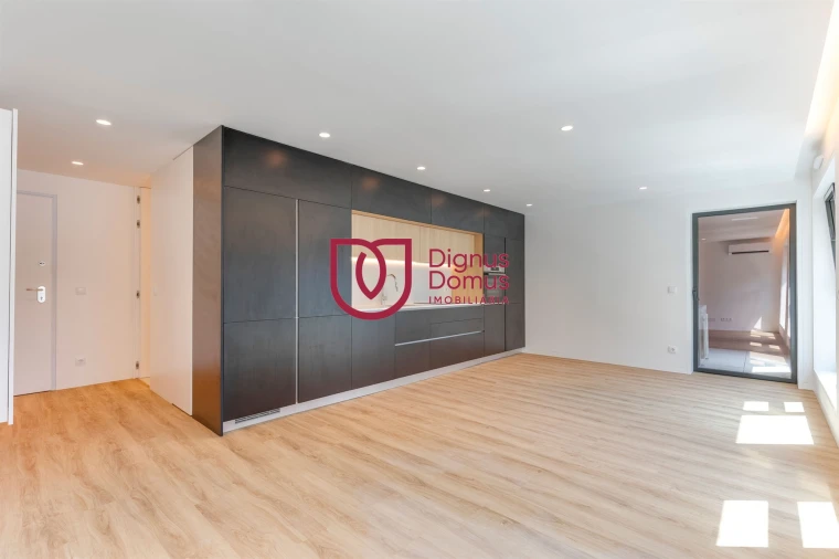 Apartamento T3 para Venda em Mafamude e Vilar do Paraíso Foto 13