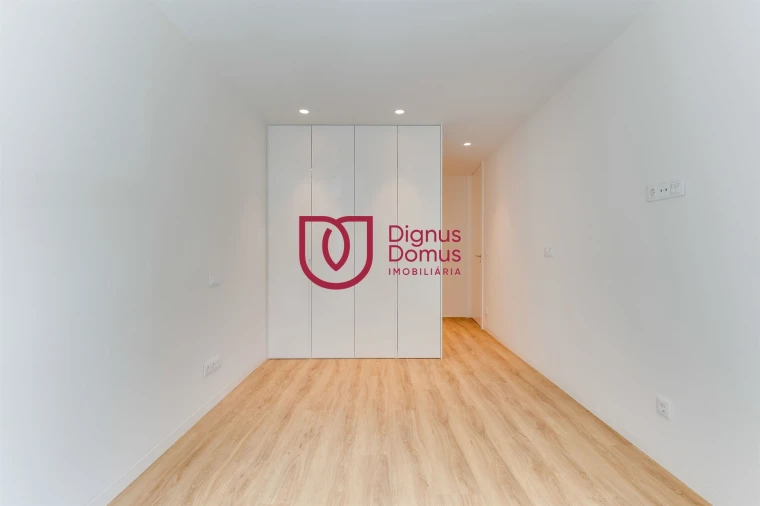 Apartamento T3 para Venda em Mafamude e Vilar do Paraíso Foto 33