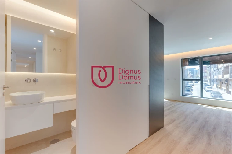 Apartamento T3 para Venda em Mafamude e Vilar do Paraíso Foto 7