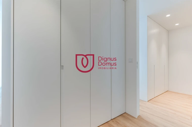 Apartamento T3 para Venda em Mafamude e Vilar do Paraíso Foto 28