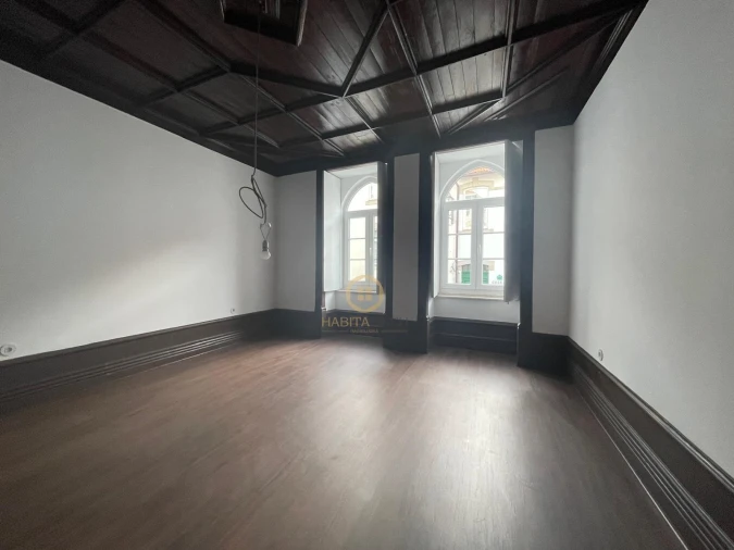 Apartamento T3 para Arrendamento em Viseu Foto 7