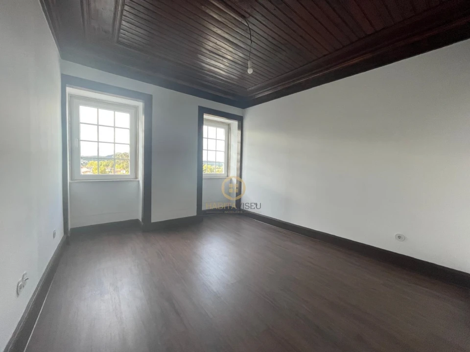 Apartamento T3 para Arrendamento em Viseu Foto 4
