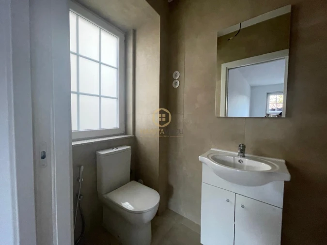 Apartamento T3 para Arrendamento em Viseu Foto 6