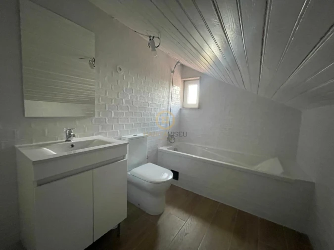 Apartamento T3 para Arrendamento em Viseu Foto 8