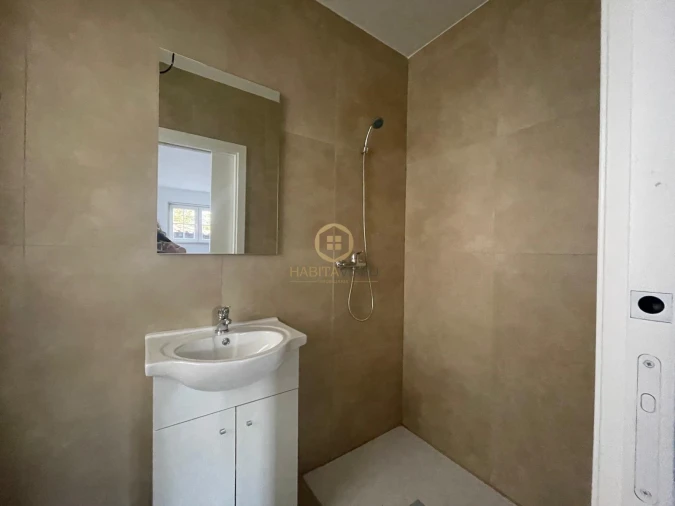 Apartamento T3 para Arrendamento em Viseu Foto 7