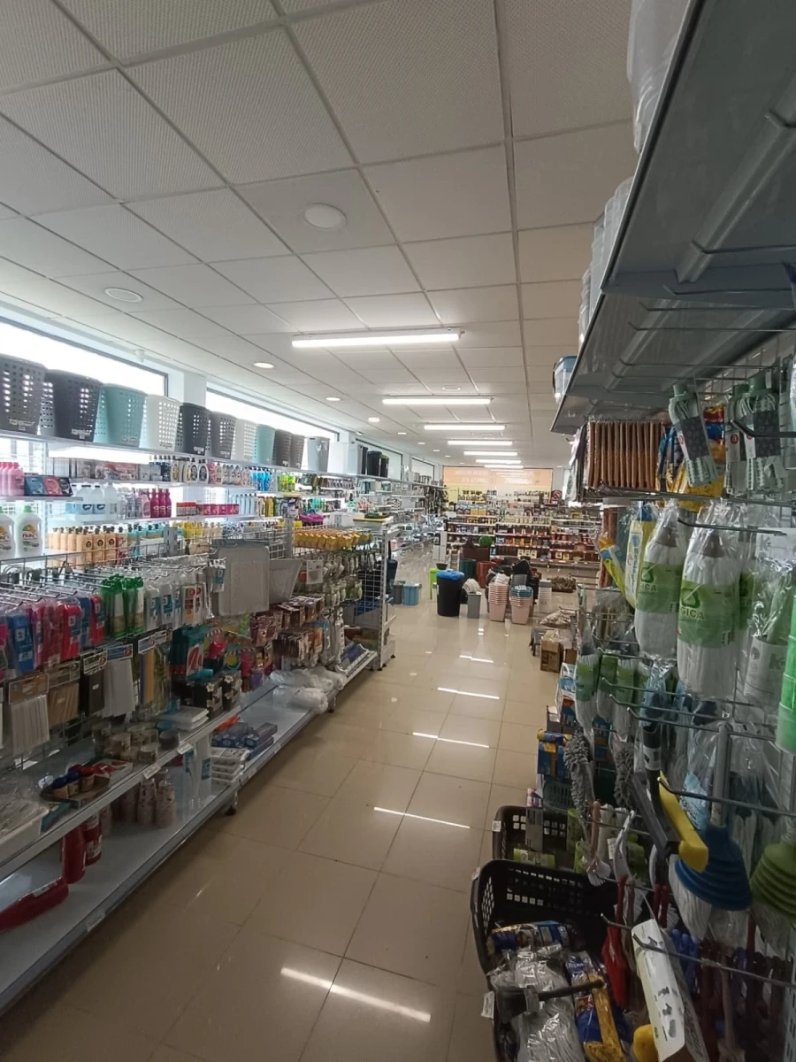 Loja para Arrendamento em Marinha Grande Foto 3