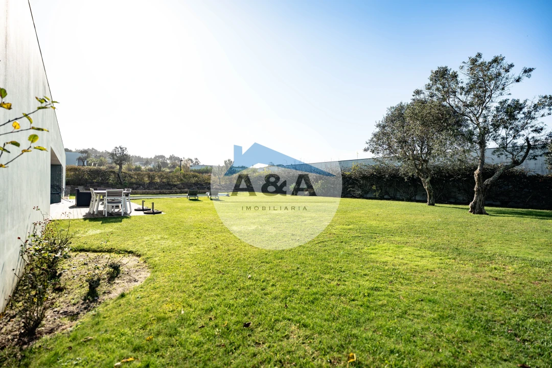 Moradia T3 para Venda em Vau Foto 12