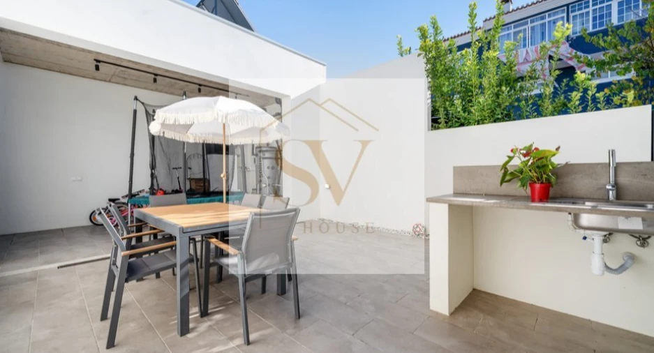 Moradia T3 para Venda em Quinta do Anjo Foto 18