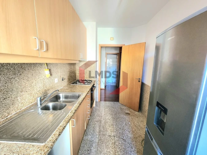Apartamento T2 para Venda em Oliveira do Douro Foto 14