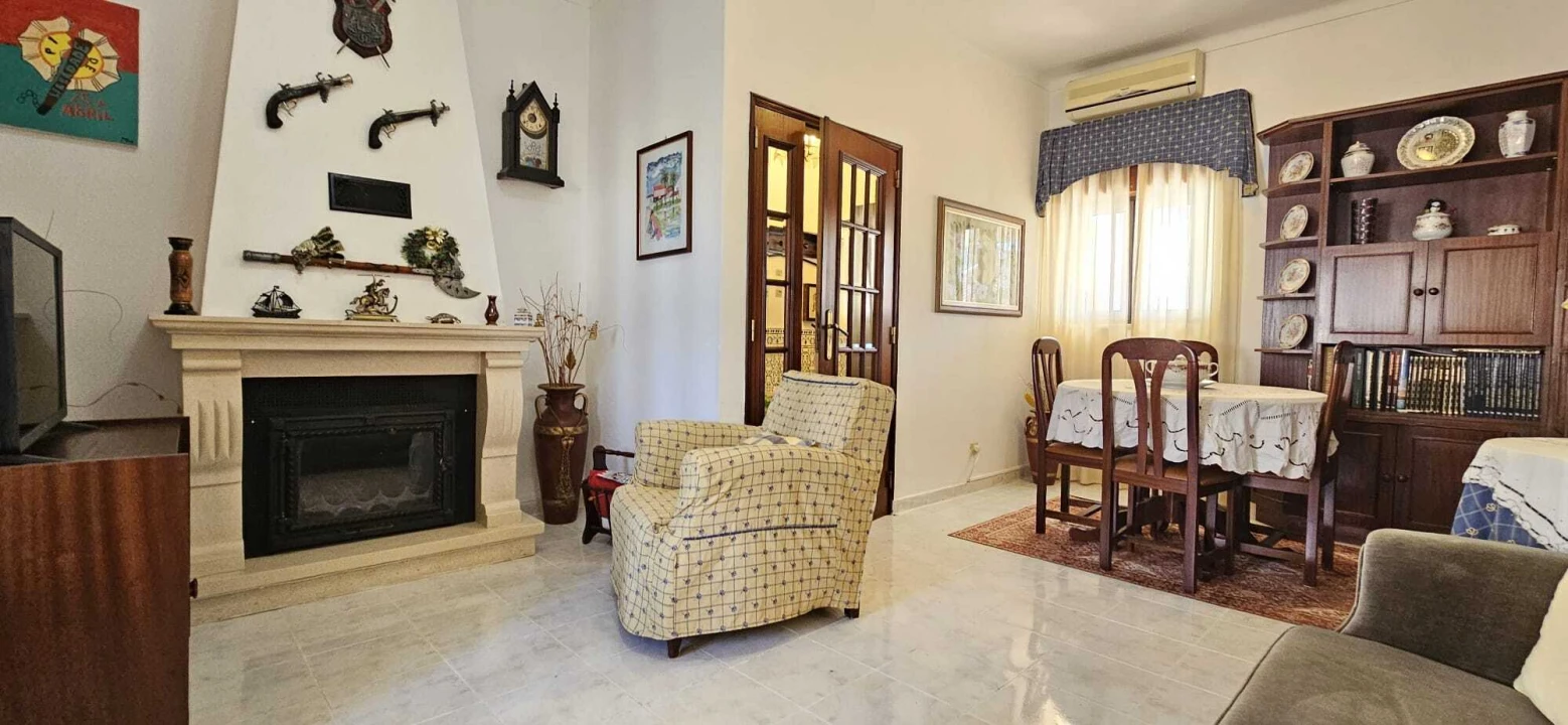 Moradia T3 para Venda em Santa Maria da Devesa Foto 4