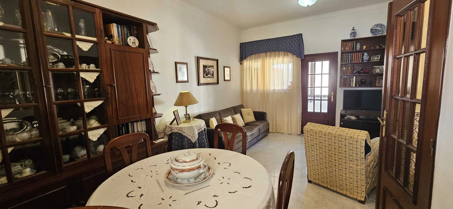 Moradia T3 para Venda em Santa Maria da Devesa Foto 6