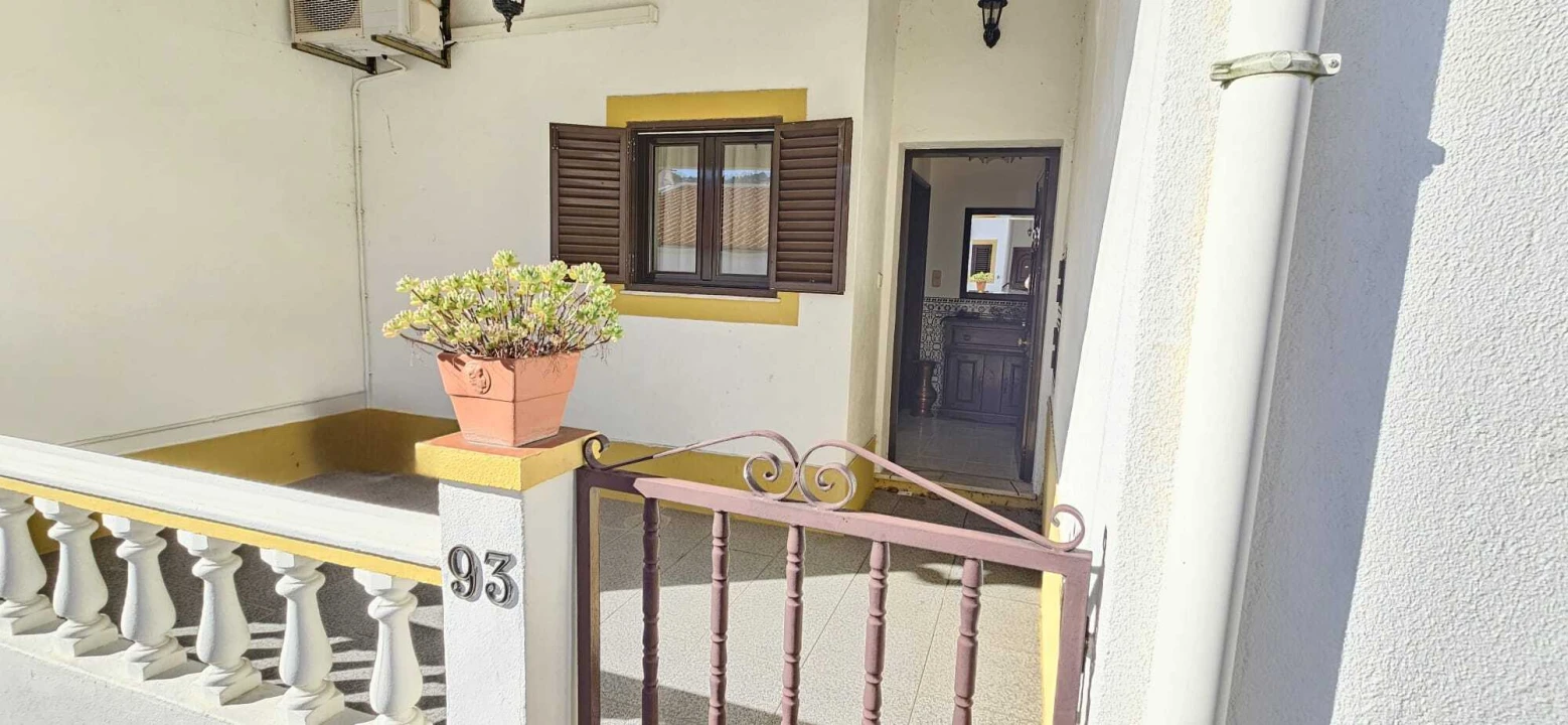 Moradia T3 para Venda em Santa Maria da Devesa Foto 2