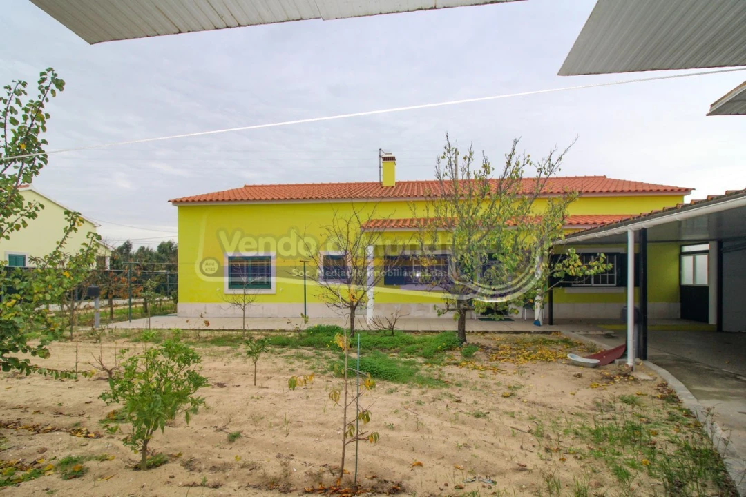 Moradia T3 para Venda em Salvaterra de Magos e Foros de Salvaterra Foto 1