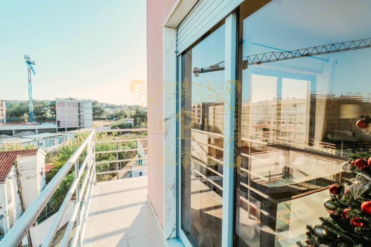 Apartamento T2 para Venda em Sesimbra (Castelo) Foto 18