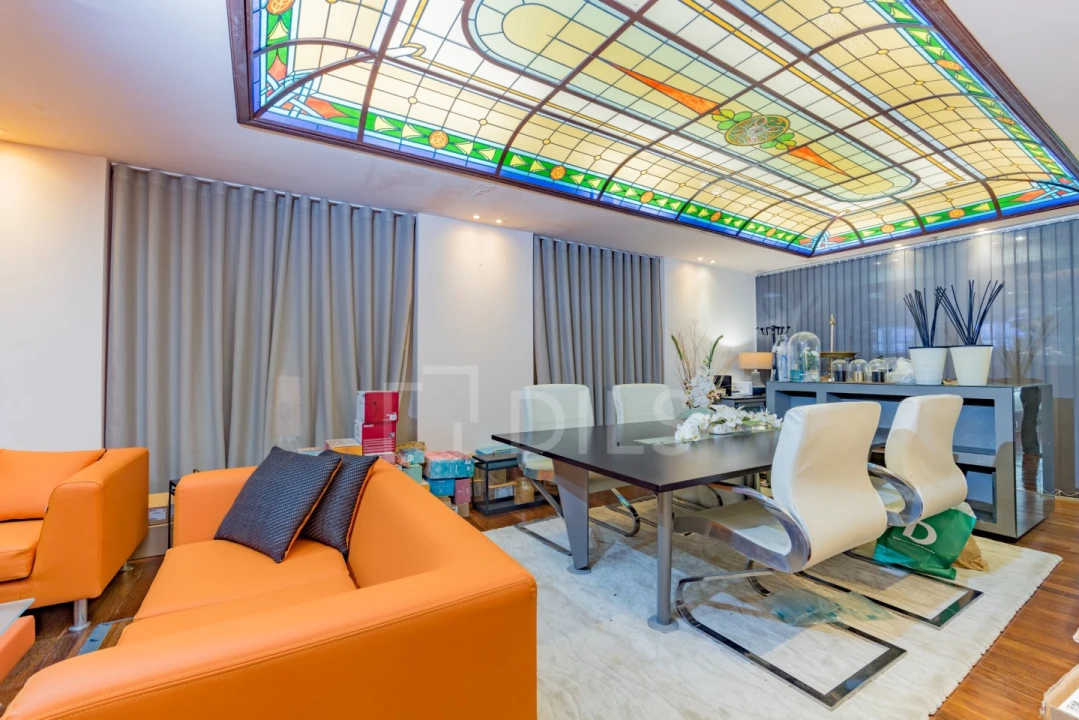 Loja para Arrendamento em Quarteira Foto 3