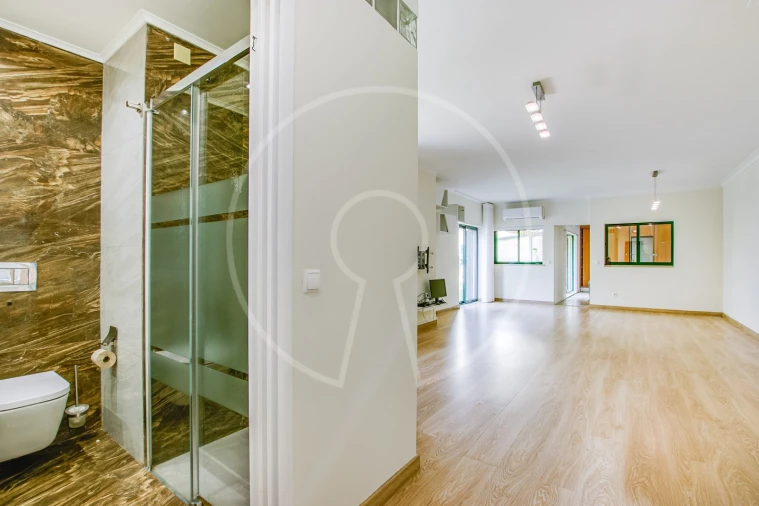 Moradia T3 para Arrendamento em Olivais Foto 10