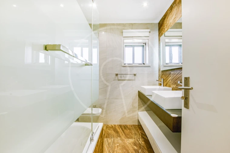 Moradia T3 para Arrendamento em Olivais Foto 13