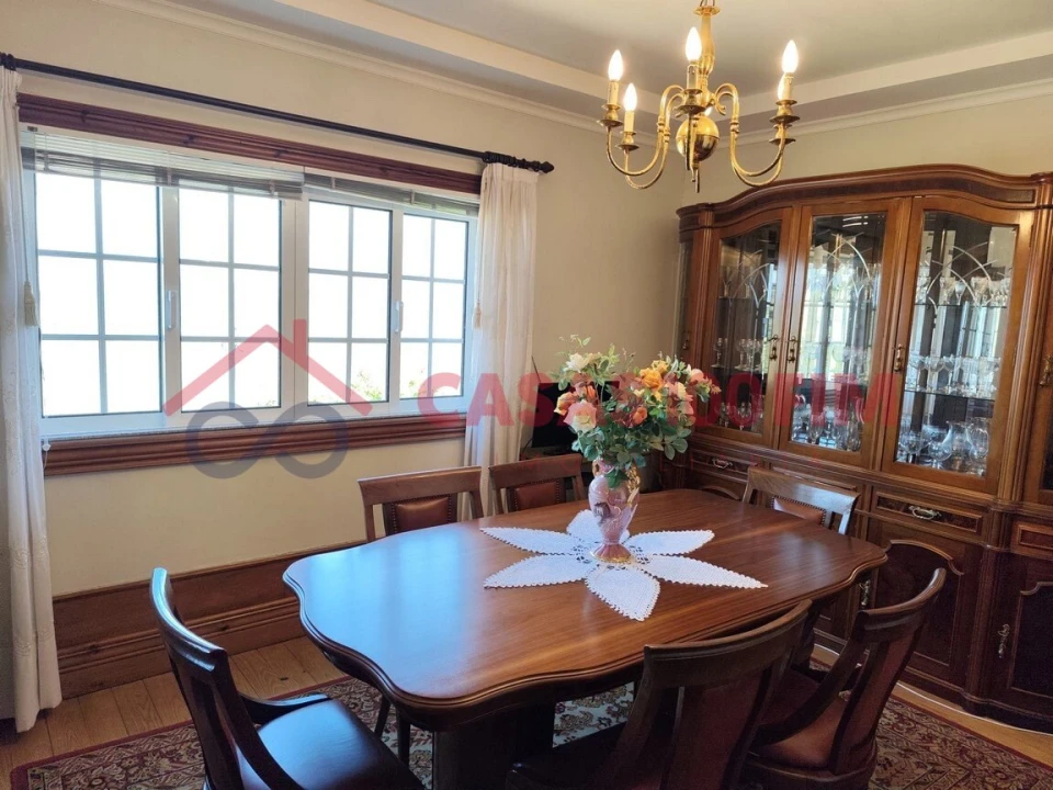 Moradia T10 para Venda em Loureiro Foto 21