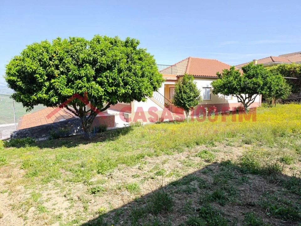 Moradia T10 para Venda em Loureiro Foto 1