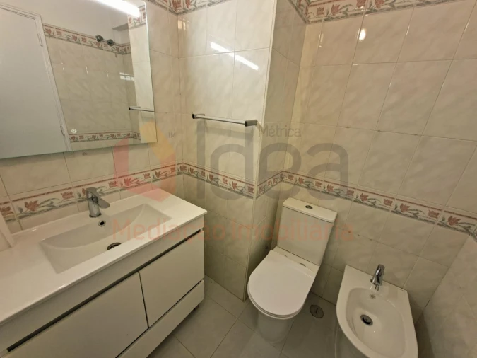 Apartamento T2 para Venda em Algueirão-Mem Martins Foto 22