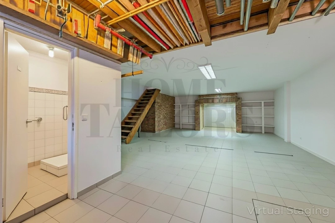 Armazém para Venda em Campo de Ourique Foto 1