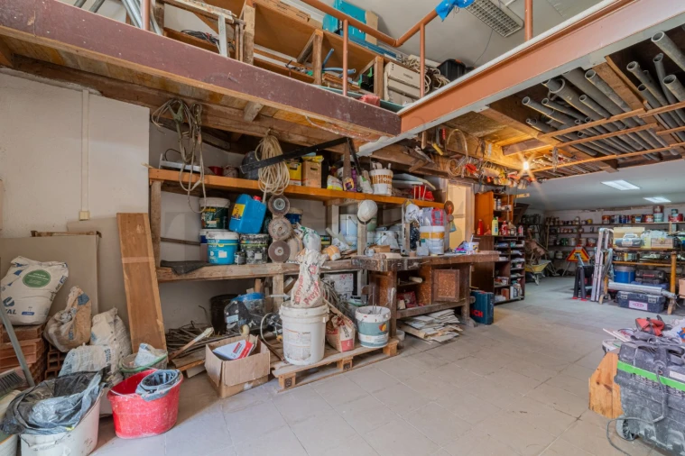 Armazém para Venda em Campo de Ourique Foto 4