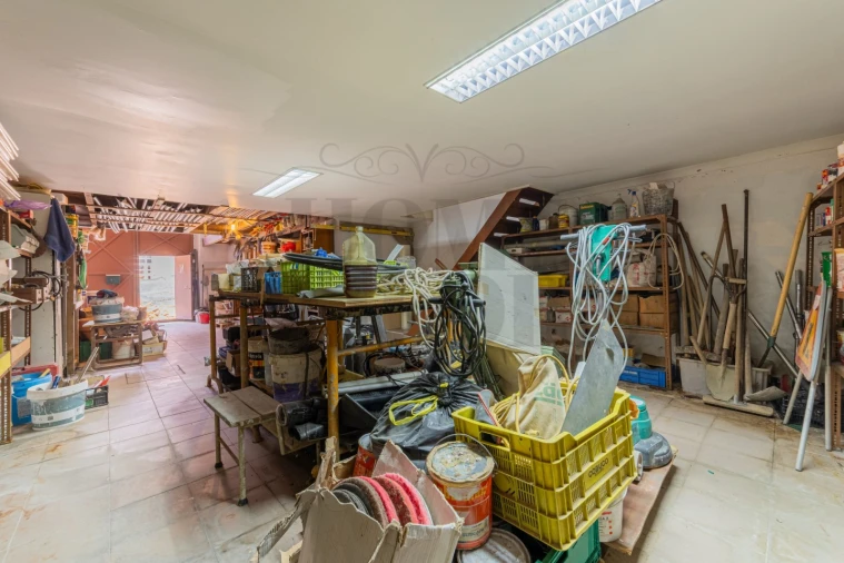 Armazém para Venda em Campo de Ourique Foto 10