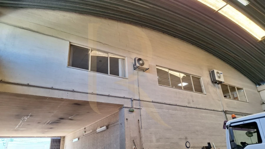 Armazém para Venda em Alhos Vedros Foto 9