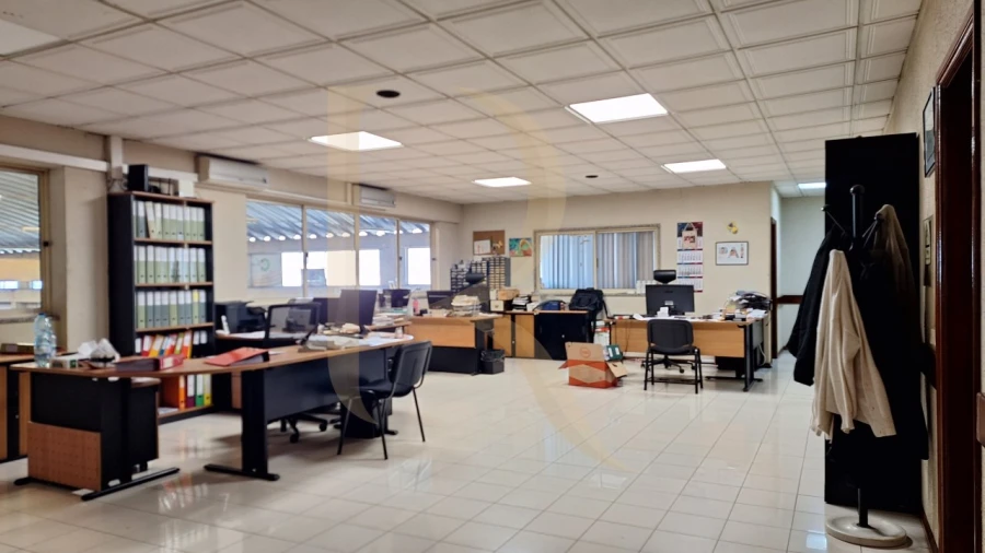 Armazém para Venda em Alhos Vedros Foto 12