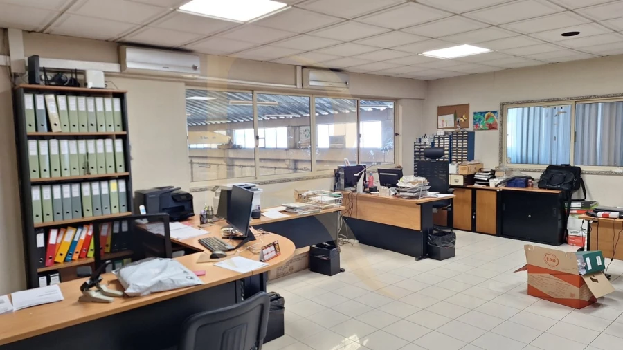 Armazém para Venda em Alhos Vedros Foto 13