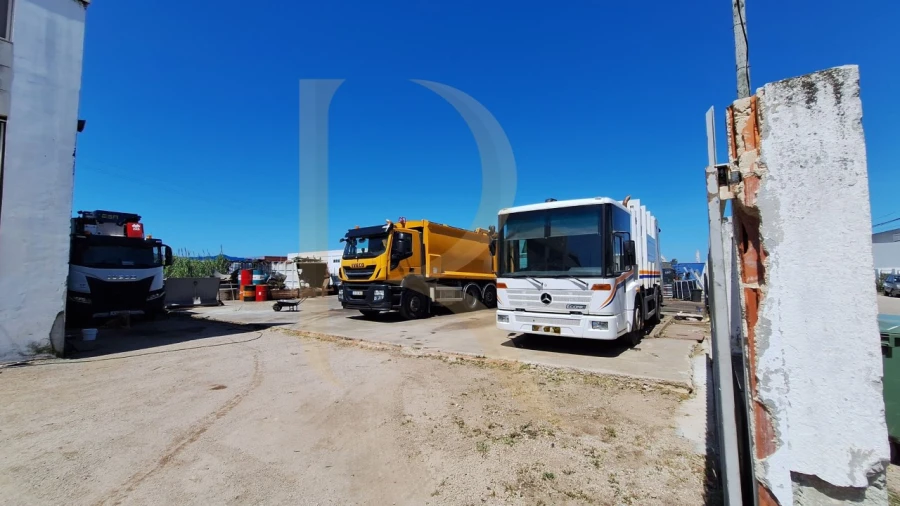 Armazém para Venda em Alhos Vedros Foto 18