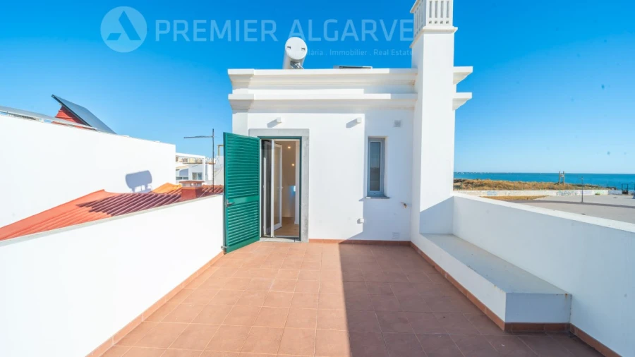 Moradia T2 para Venda em Faro (Sé e São Pedro) Foto 4