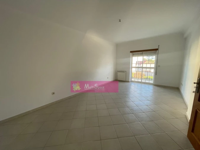 Apartamento T2 para Venda em São João Baptista Foto 2