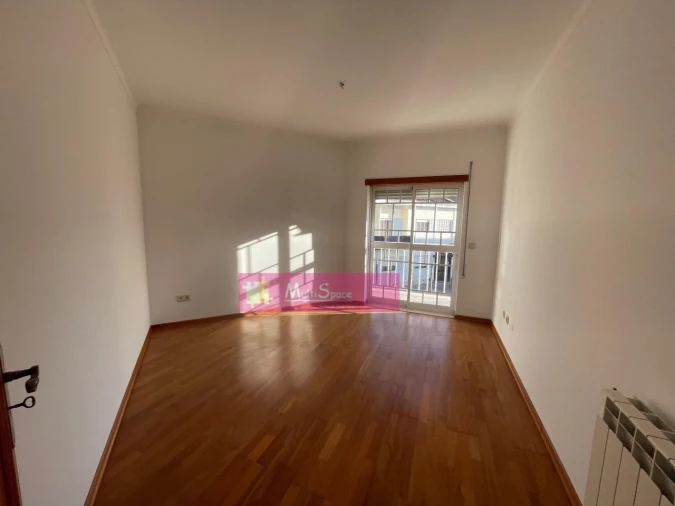 Apartamento T2 para Venda em São João Baptista Foto 6