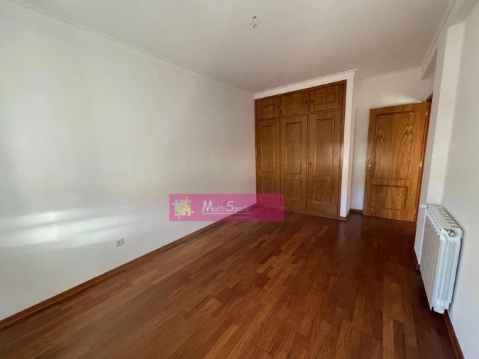 Apartamento T2 para Venda em São João Baptista Foto 10