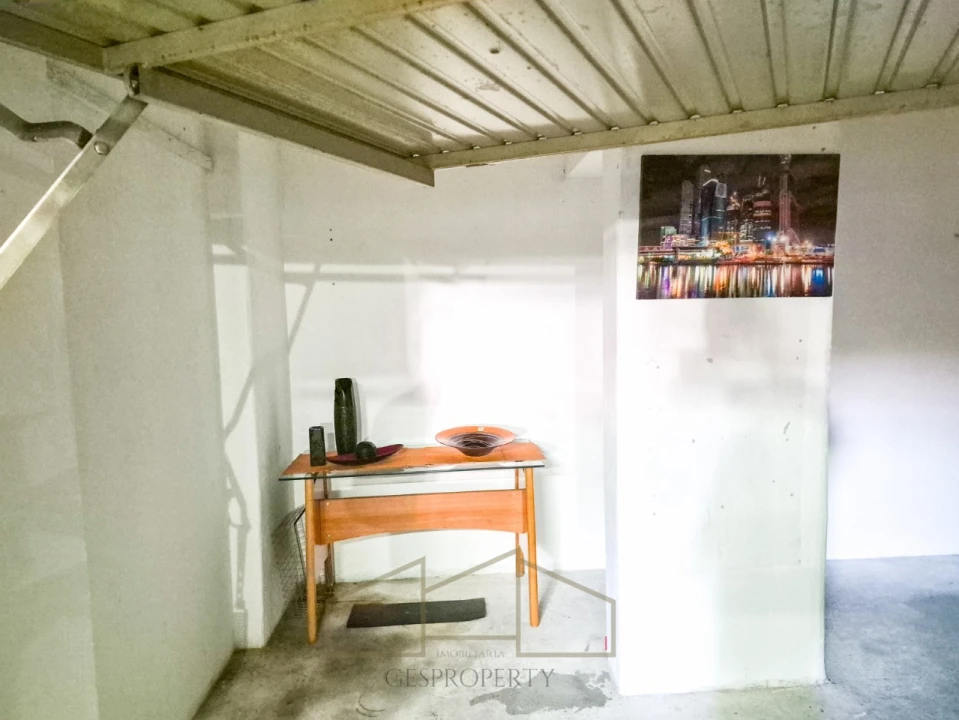 Garagem para Venda em Laranjeiro e Feijó Foto 3