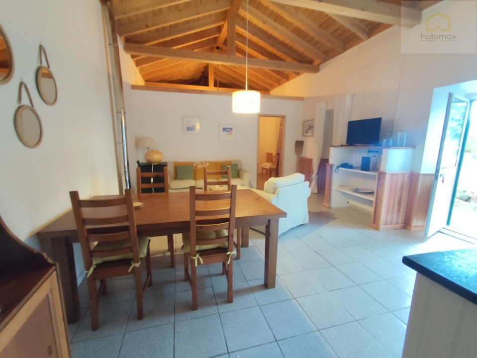 Moradia T2 para Venda em Ginetes Foto 8