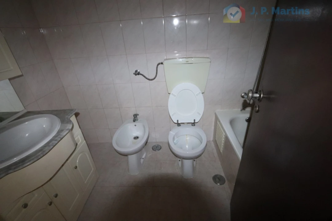 Apartamento T2 para Venda em Moita Foto 9