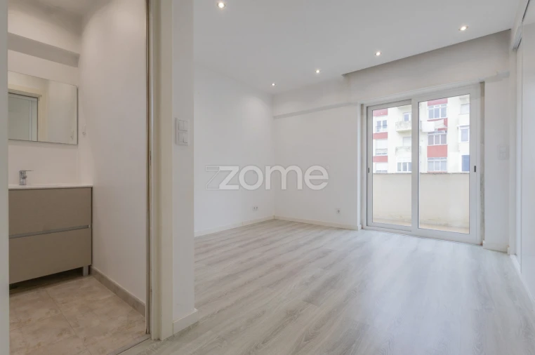 Apartamento T1 para Arrendamento em Oeiras e São Julião da Barra, Paço de Arcos e Caxias Foto 17