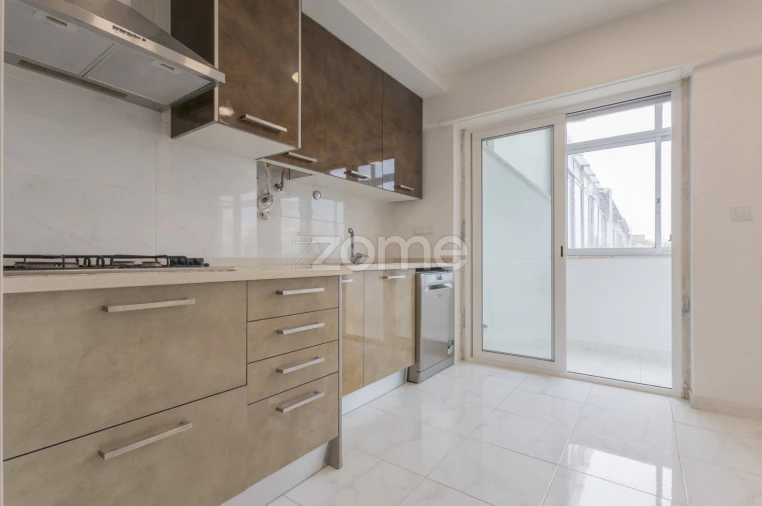 Apartamento T1 para Arrendamento em Oeiras e São Julião da Barra, Paço de Arcos e Caxias Foto 9