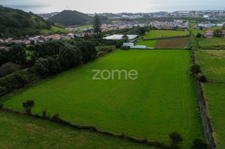 Terreno para Venda em Fajã de Cima Foto 6
