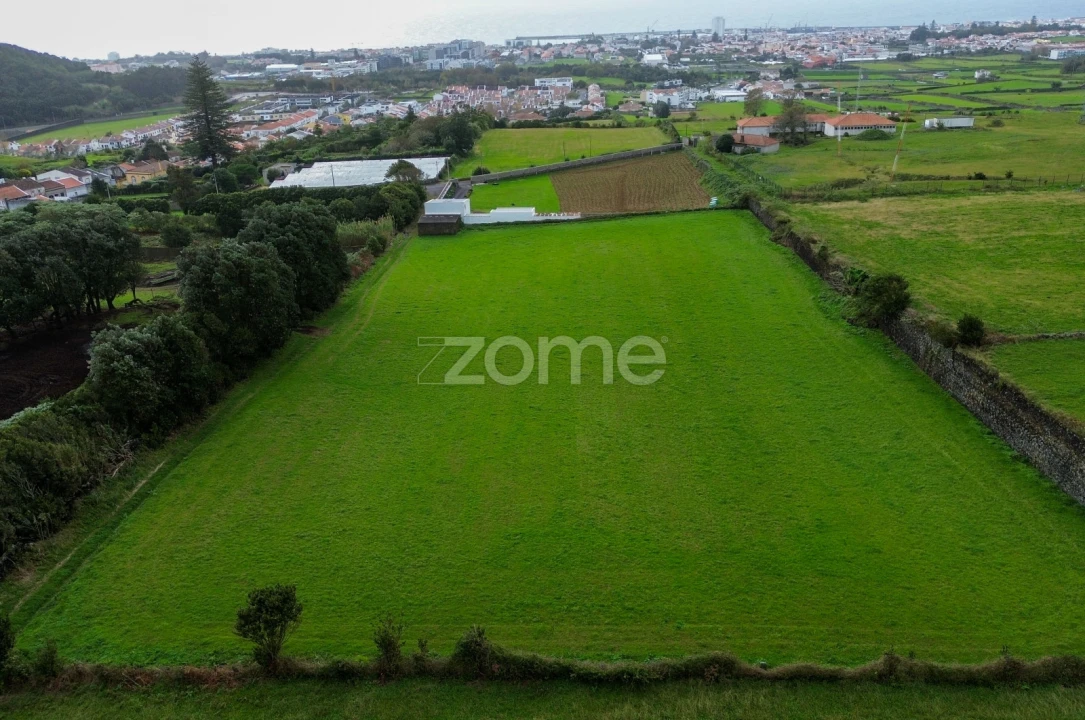 Terreno para Venda em Fajã de Cima Foto 4