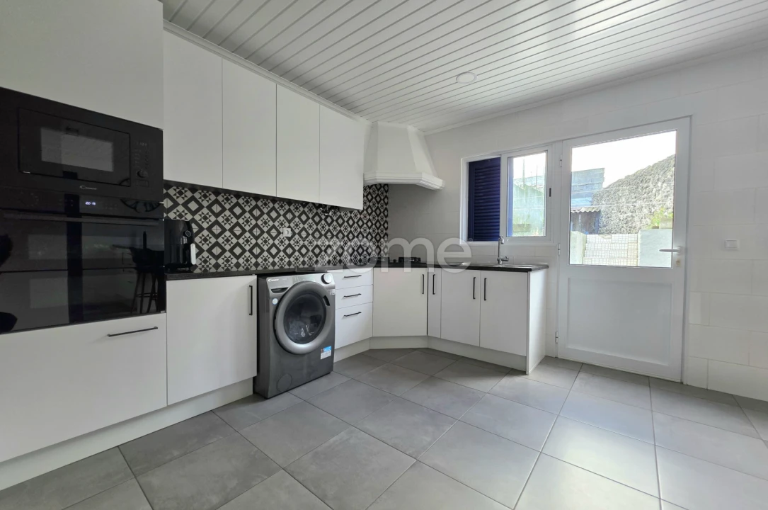 Moradia T4 para Venda em Calhetas Foto 11