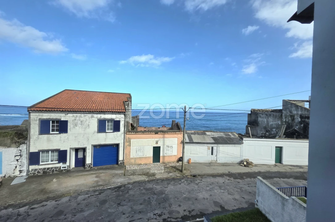 Moradia T4 para Venda em Calhetas Foto 22